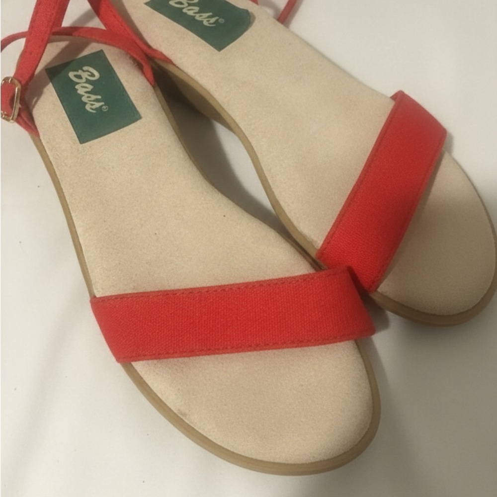 BUNDLE: (2) G.H. Bass & Co. Strappy Sandals - Navy & Red - Size 7 - Picture 3 of 3